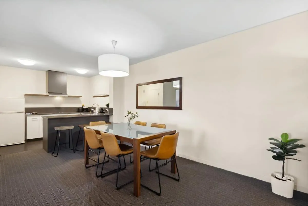 Spacious Holiday Apart On Hay St Cbd パース